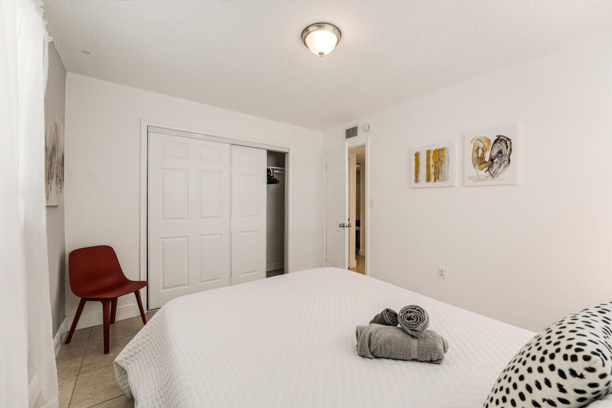 Apartment Comfortable 3 Bed Centrally Located In *