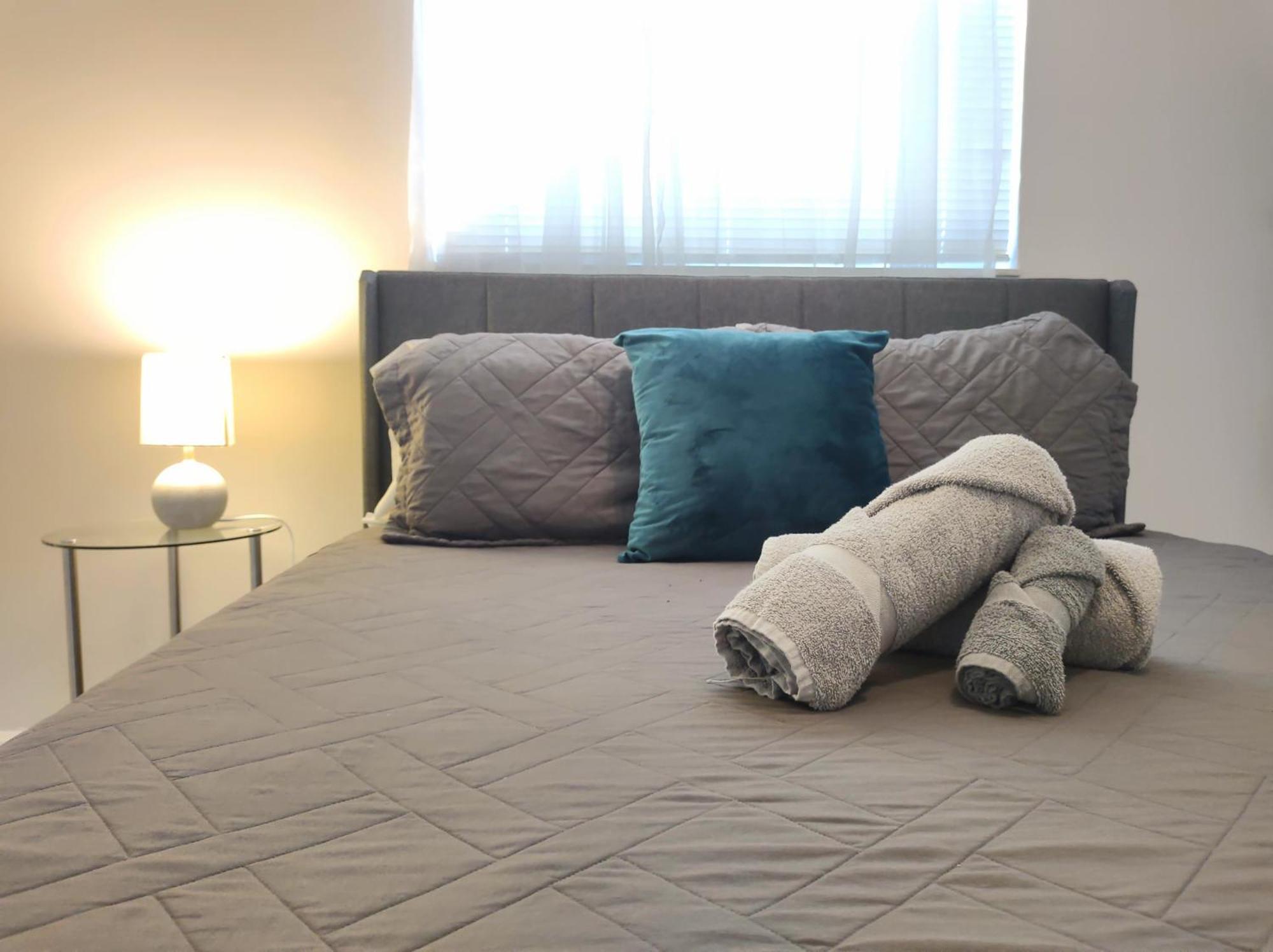 Comfortable 3 Bed Centrally Located In * Miami